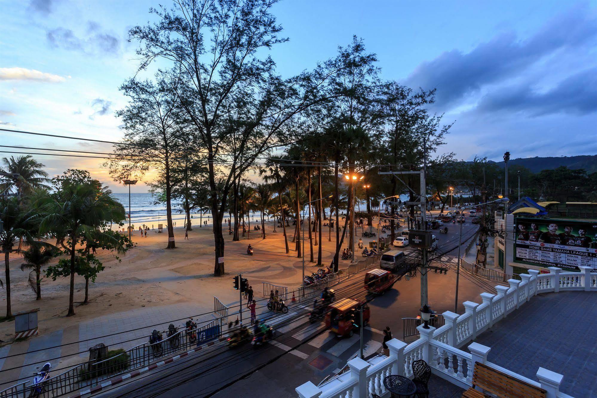 Patong Marina Hotel By Lofty Buitenkant foto