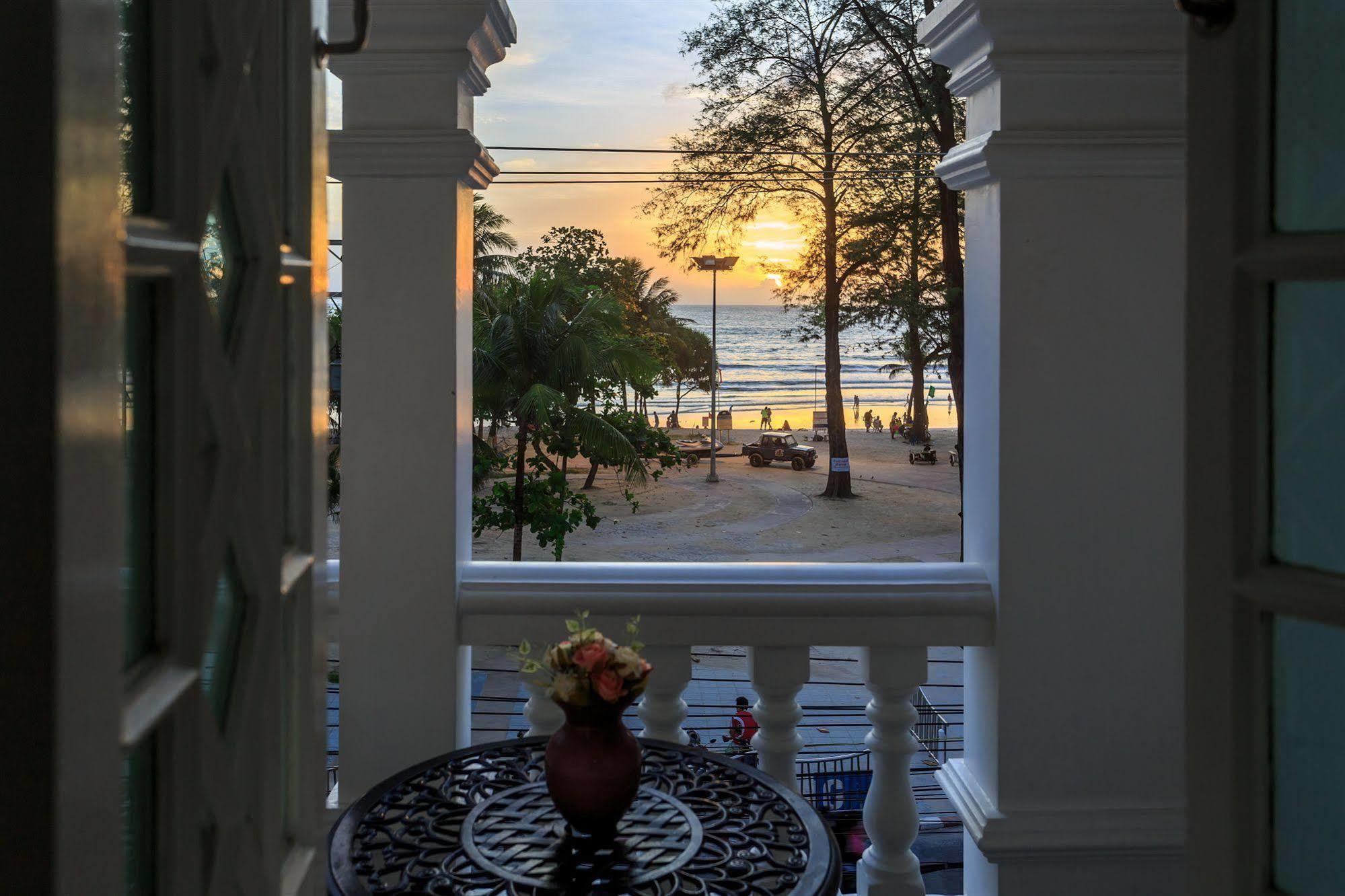 Patong Marina Hotel By Lofty Buitenkant foto