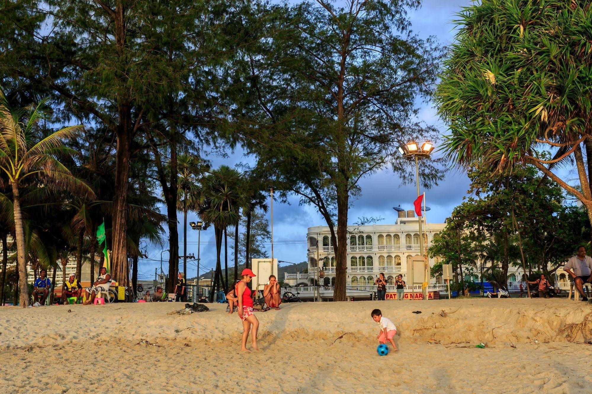 Patong Marina Hotel By Lofty Buitenkant foto